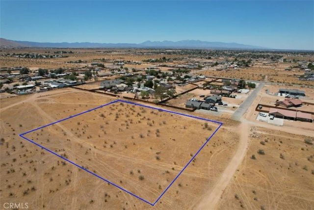 29 Little Beaver, Apple Valley, CA 92307