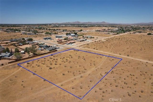 29 Little Beaver, Apple Valley, CA 92307