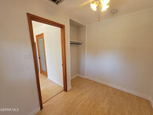 6836 ORIZABA Avenue, El Paso, TX 79912