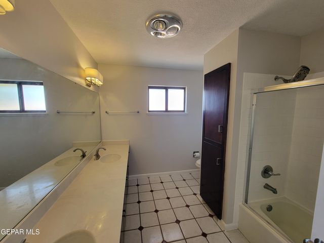 6836 ORIZABA Avenue, El Paso, TX 79912