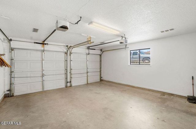 6836 ORIZABA Avenue, El Paso, TX 79912