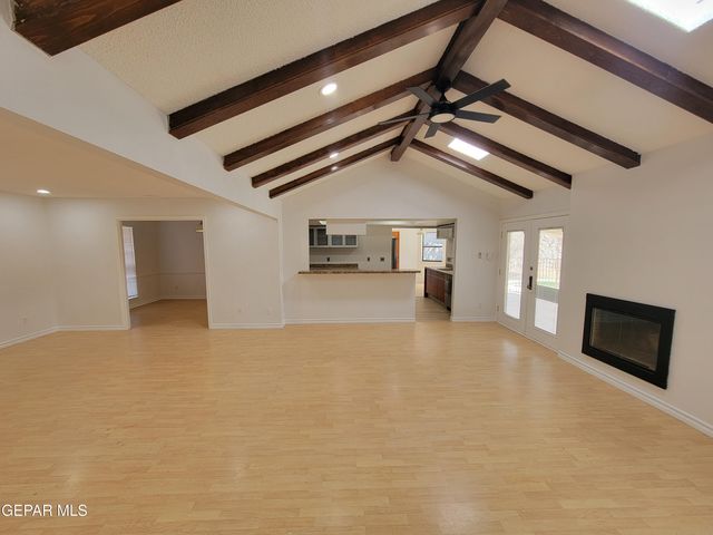 6836 ORIZABA Avenue, El Paso, TX 79912