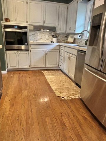 7114 Larsen Street, Shawnee, KS 66203