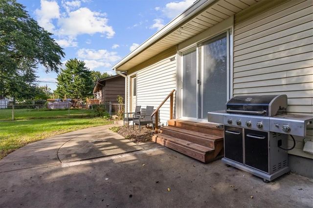7114 Larsen Street, Shawnee, KS 66203