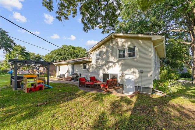 7114 Larsen Street, Shawnee, KS 66203
