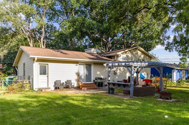 7114 Larsen Street, Shawnee, KS 66203