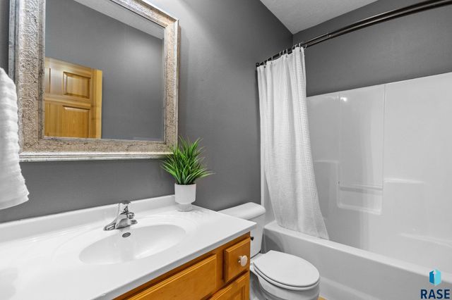 635 E Brian St Street, Tea, SD 57064