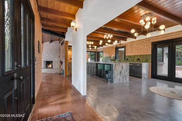 6944 N Vista Place, Tucson, AZ 85704
