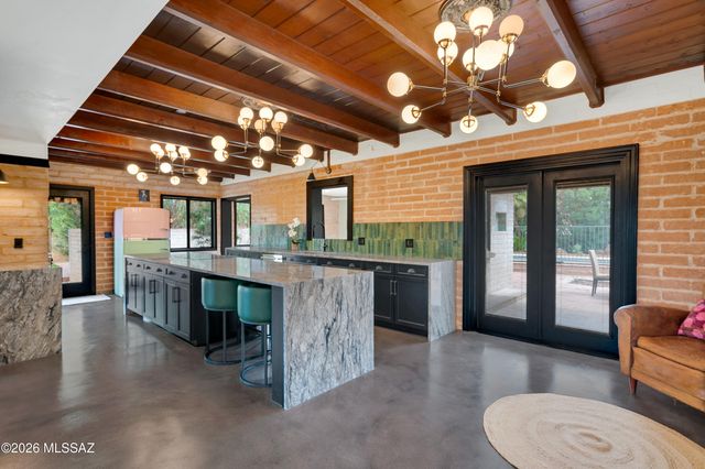 6944 N Vista Place, Tucson, AZ 85704