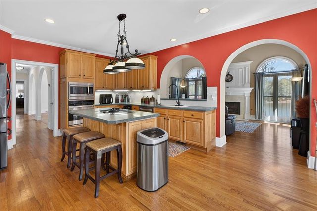 1009 Lyndhurst Way, Conyers, GA 30013