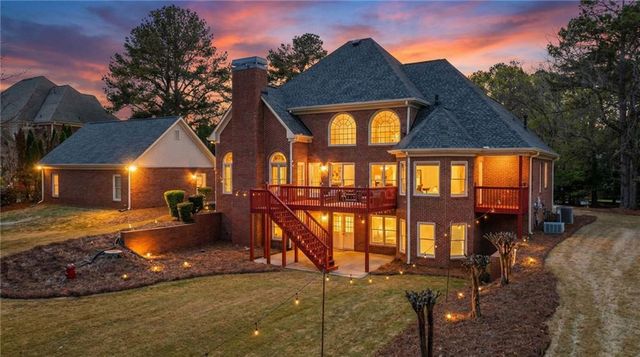 1009 Lyndhurst Way, Conyers, GA 30013