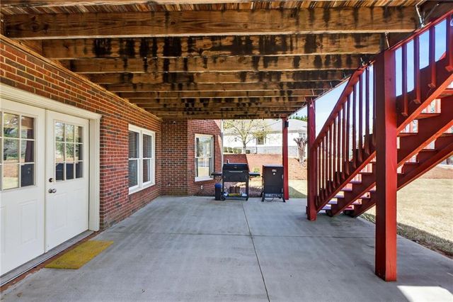 1009 Lyndhurst Way, Conyers, GA 30013