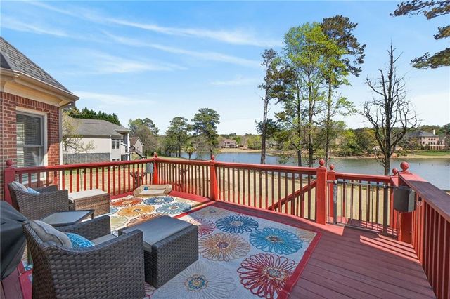 1009 Lyndhurst Way, Conyers, GA 30013