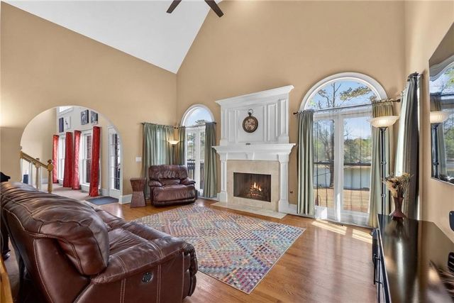 1009 Lyndhurst Way, Conyers, GA 30013
