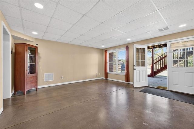 1009 Lyndhurst Way, Conyers, GA 30013