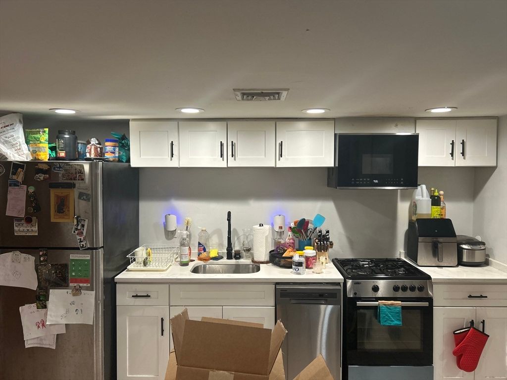 80 Mount Pleasant B, Boston, MA 02119