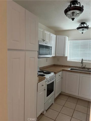 23391 La Crescenta, Mission Viejo, CA 92691