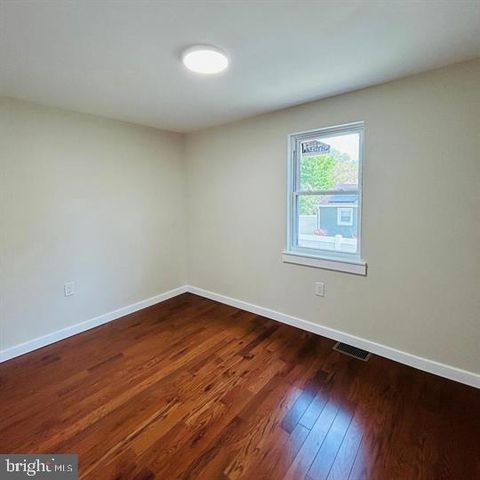 352 ROOSEVELT AVE, Lindenwold, NJ 08021