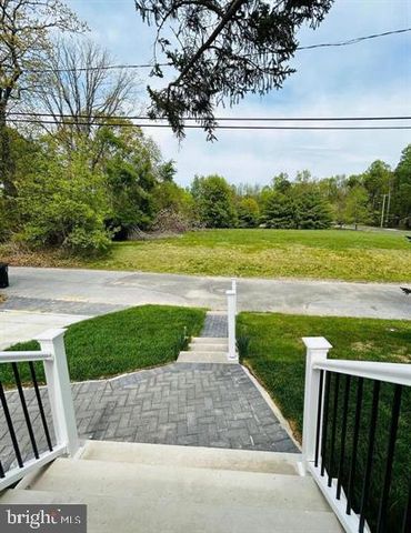 352 ROOSEVELT AVE, Lindenwold, NJ 08021