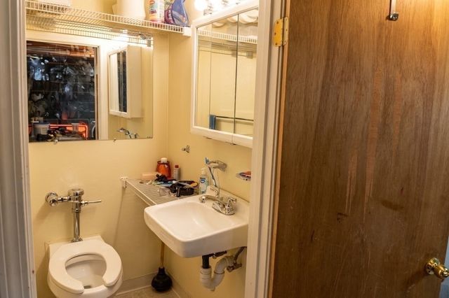 21 Graham, Leominster, MA 01453