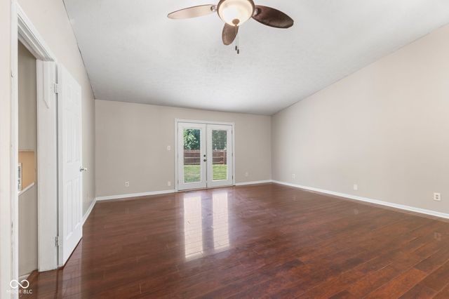 8536 Friendship Lane, Indianapolis, IN 46217