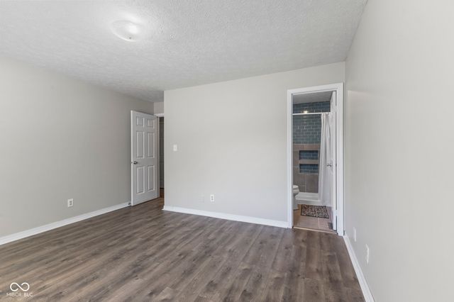 8536 Friendship Lane, Indianapolis, IN 46217