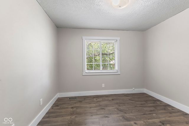 8536 Friendship Lane, Indianapolis, IN 46217