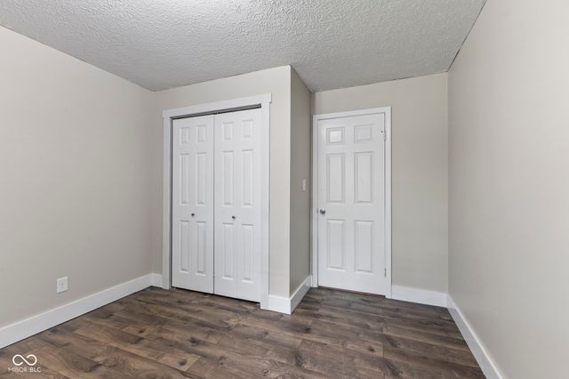 8536 Friendship Lane, Indianapolis, IN 46217