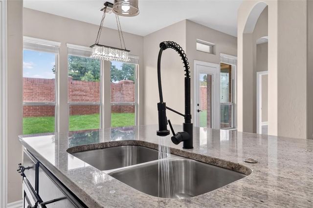 16204 Wind Crest Way, Edmond, OK 73013