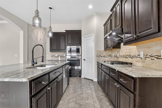 16204 Wind Crest Way, Edmond, OK 73013