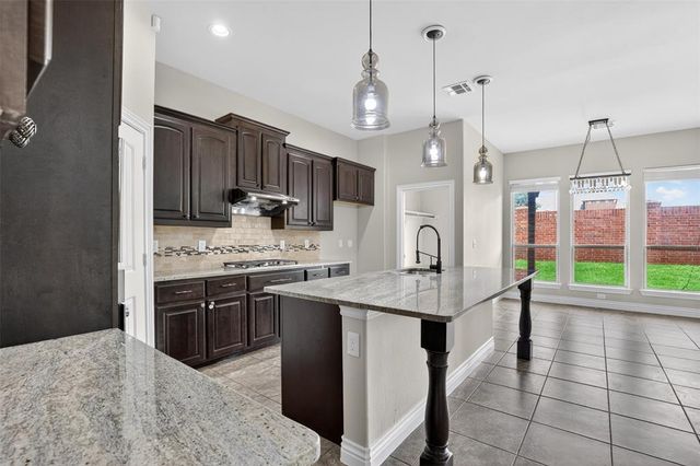 16204 Wind Crest Way, Edmond, OK 73013