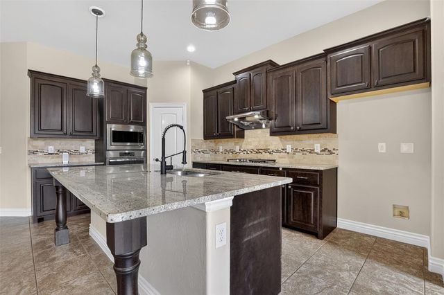 16204 Wind Crest Way, Edmond, OK 73013