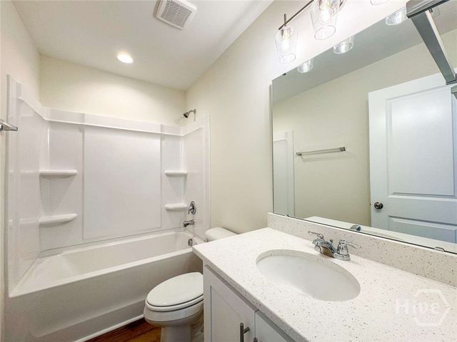 190 Providence Loop, Hinesville, GA 31313