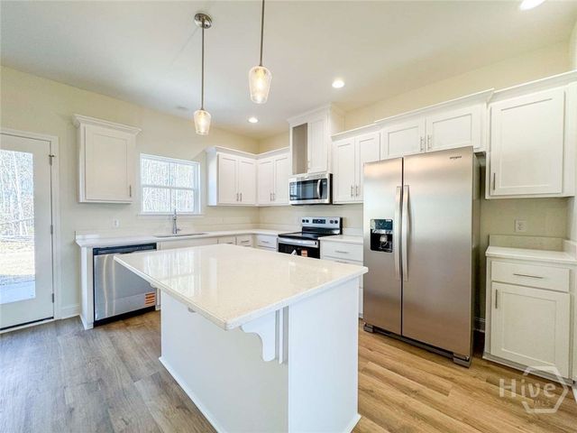 190 Providence Loop, Hinesville, GA 31313