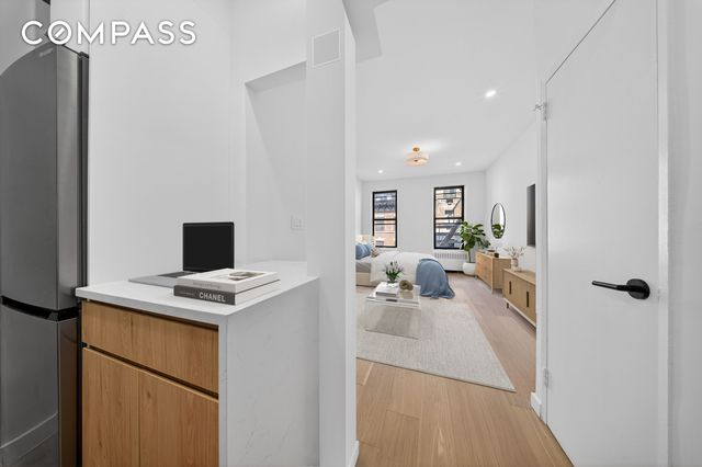 120 E 83rd St Apt 3D, New York City, NY 10028