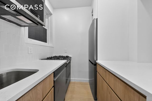 120 E 83rd St Apt 3D, New York City, NY 10028