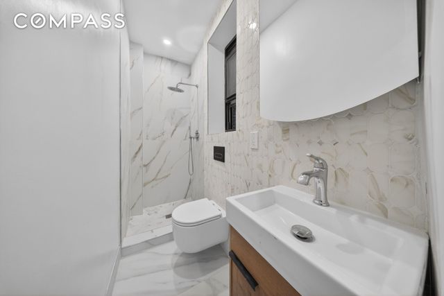 120 E 83rd St Apt 3D, New York City, NY 10028