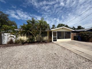 270 S MAPLE STREET, Englewood, FL 34223