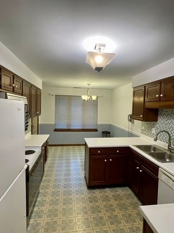 7800 W Foresthill Lane 104, Palos Heights, IL 60463