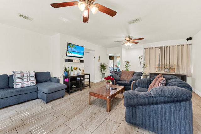 2322 Halifax Drive, Carrollton, TX 75006