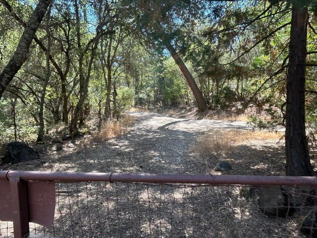 9153 Manzanita Ln, Oregon House, CA 95962