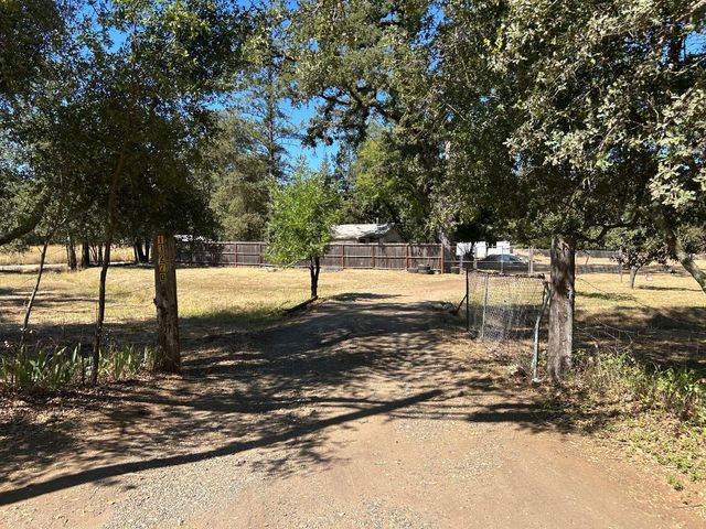 9153 Manzanita Ln, Oregon House, CA 95962