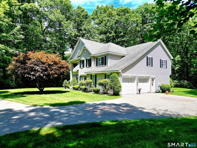 68 Troutwood Drive, New Hartford, CT 06057