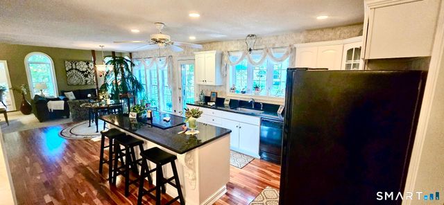 68 Troutwood Drive, New Hartford, CT 06057