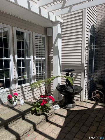 68 Troutwood Drive, New Hartford, CT 06057