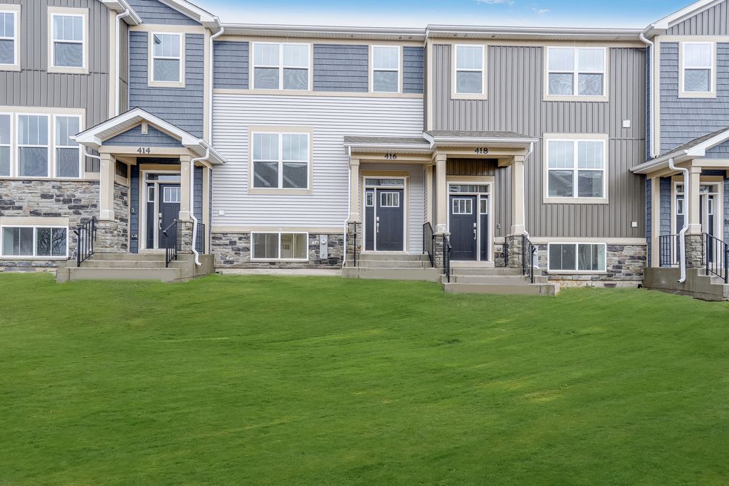 416 Red Oak Circle, Volo, IL 60020