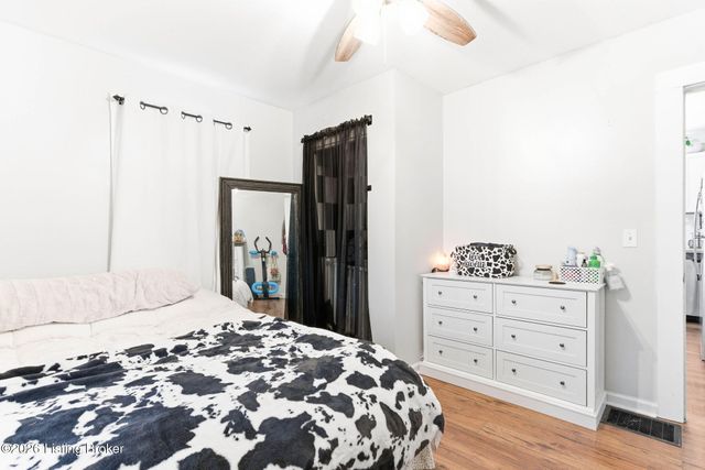 4211 Camp Ground Rd, Louisville, KY 40216