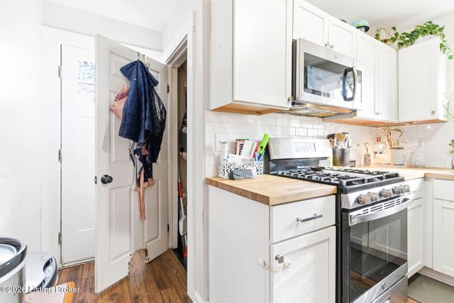 4211 Camp Ground Rd, Louisville, KY 40216