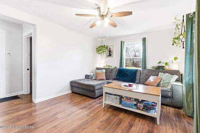 4211 Camp Ground Rd, Louisville, KY 40216