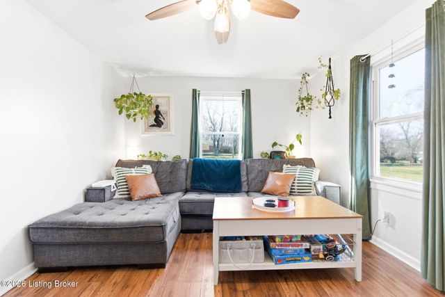 4211 Camp Ground Rd, Louisville, KY 40216